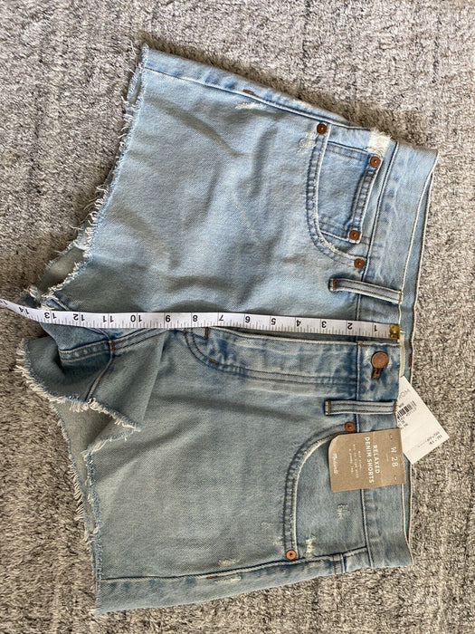 Madewell Mid-Rise Relaxed Denim Shorts In Cedarcroft Wash Size 28