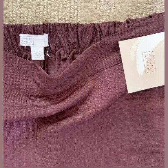 14th & Union Nordstrom women's  Soft Straight Leg Pants size S in burgundy