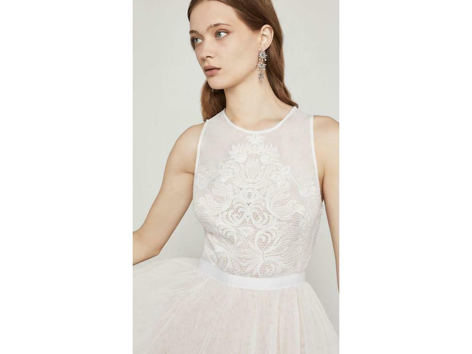 BCBGMAXAZRIA Riese Long Tulle Tiered Lace Gown Dress In Off White Size 6 $600