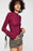 Free People - Mountaineer in Wine - Top en maille à lacets avec revers et col montant S - Wine