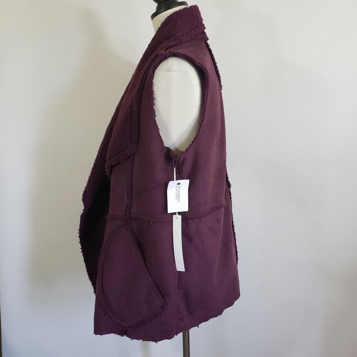 Caslon Women's  Reversible Faux Shearling Vest Front Pocket Burgundy