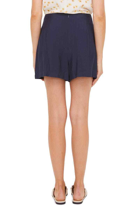 ALL IN FAVOR Women's Front Tie Pleated Shorts In Navy Size L
