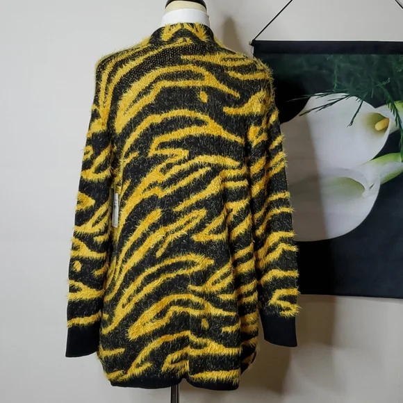 Susina Open-Front Long Cardigan Sweater Fuzzy Cozy Soft Tiger Print Size S
