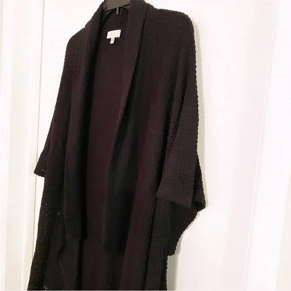 STATUS by CHENAULT Textured Cascade Front 3/4 sleeve Cardigan large in black $68