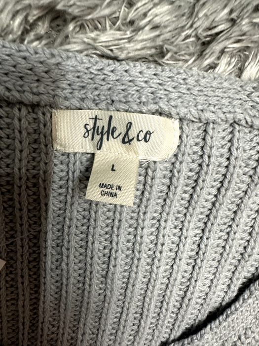 Style & Co Cable Knit V-Neck Fit Sweater Women's Size Large IN GREY
