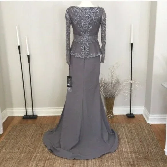Mac Duggal Women's Beaded Dress Gown dress in charcoal size 2 $798