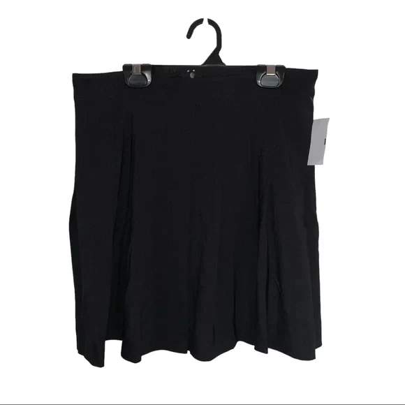 Love Tree Junior Women's tennis Pleated Mini Skirt w/ Back Zipper - Size M BLACK