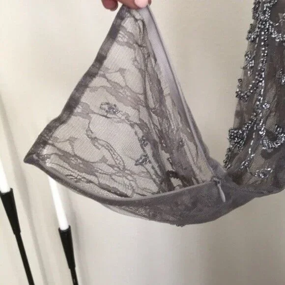 Mac Duggal Women's Beaded Dress Gown dress in charcoal size 2 $798