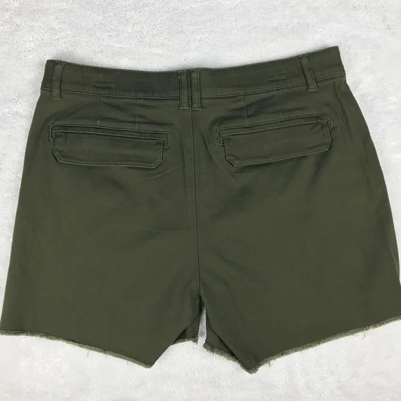 DEMOCRACY Abtechnology High Rise Trouser Shorts In green size 4
