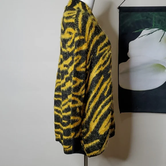 Susina Open-Front Long Cardigan Sweater Fuzzy Cozy Soft Tiger Print Size S