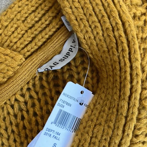 RDI women's Cozy Fisherman Cable Knit Cardigan Button Front Gold Yellow size S