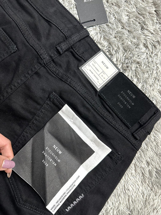 Neuw Men's Iggy Skinny Fit Tapered Jeans Black Denim Size 32x32 NWT