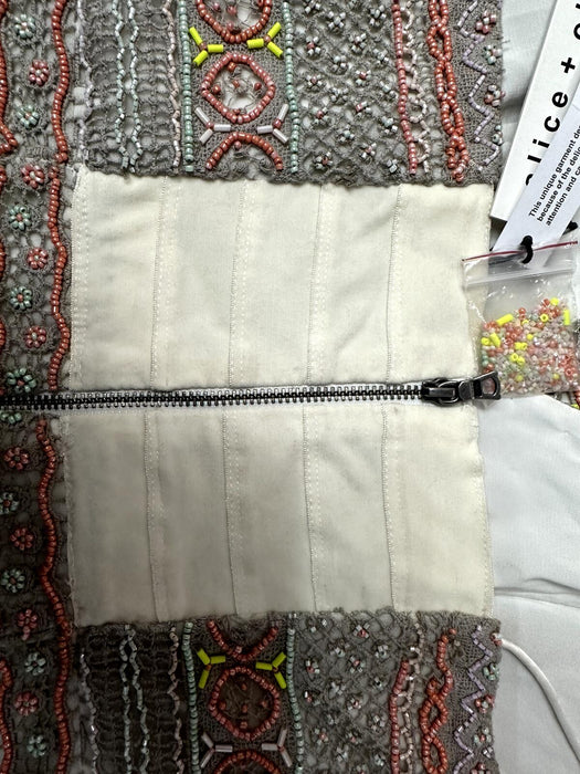 ALICE + OLIVIA $1298 Neon Amina All Over Embroidery Sweetheart Neck Dress 2 US